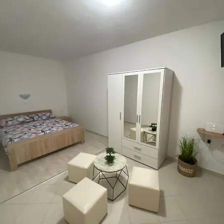 Nina Apartamento Posedarje