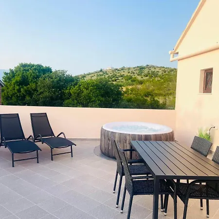 Nina Appartement Posedarje