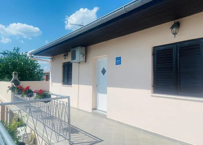 Nina * 포세다르예